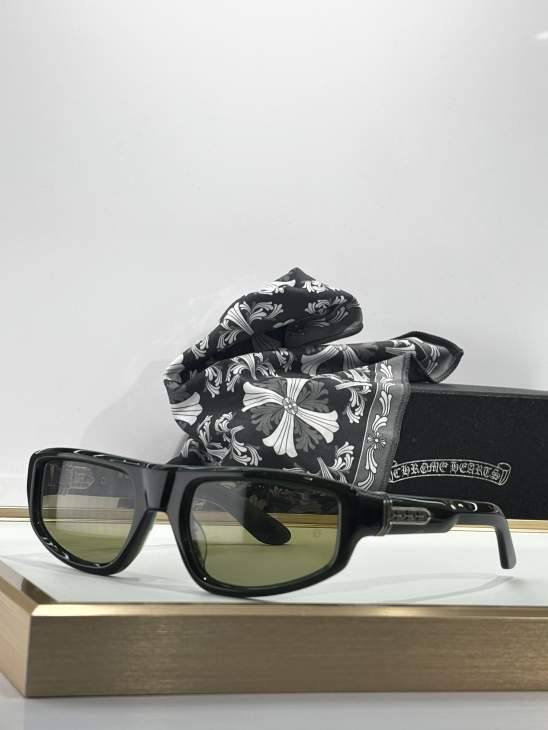 Picture of Chrome Hearts Sunglasses _SKUfw76704340fw